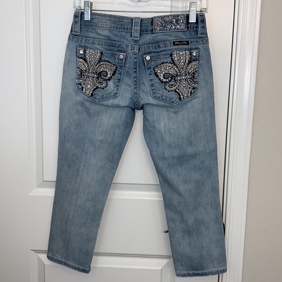 MISS ME BRAND NEW & BEAUTIFUL SIZE 24 CUFFED CAPRI JEANS - Picture 2 of 8